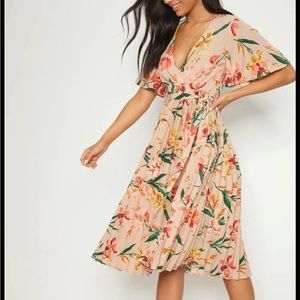 Pretty Little Thing Blush Pleated Dress